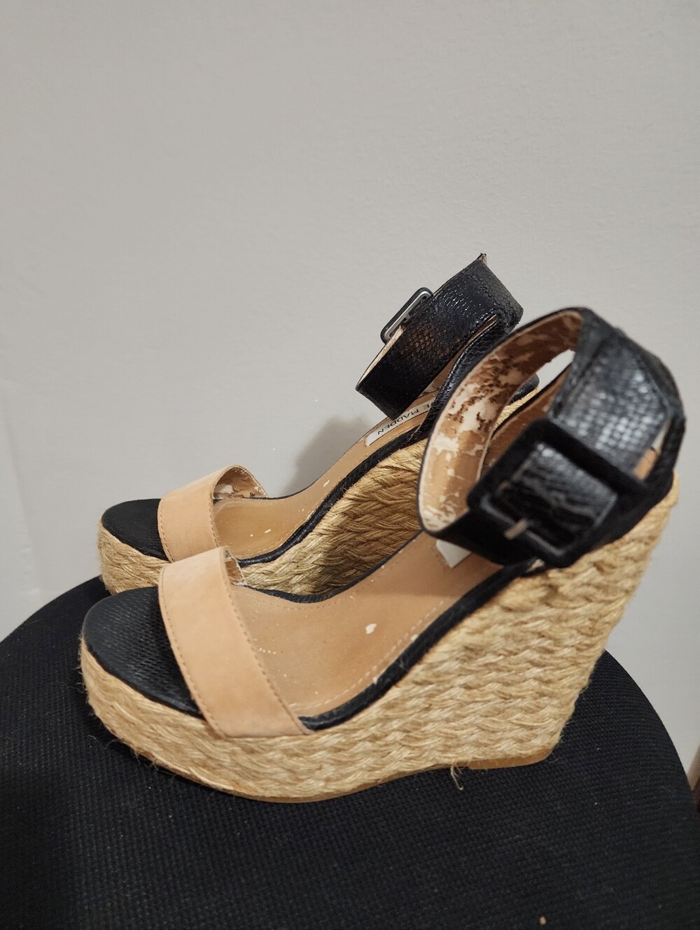 Steve Madden Black / Tan Wedges